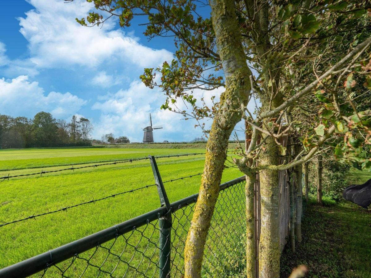 Holiday Home In Burgerbrug Near The Beach エクステリア 写真