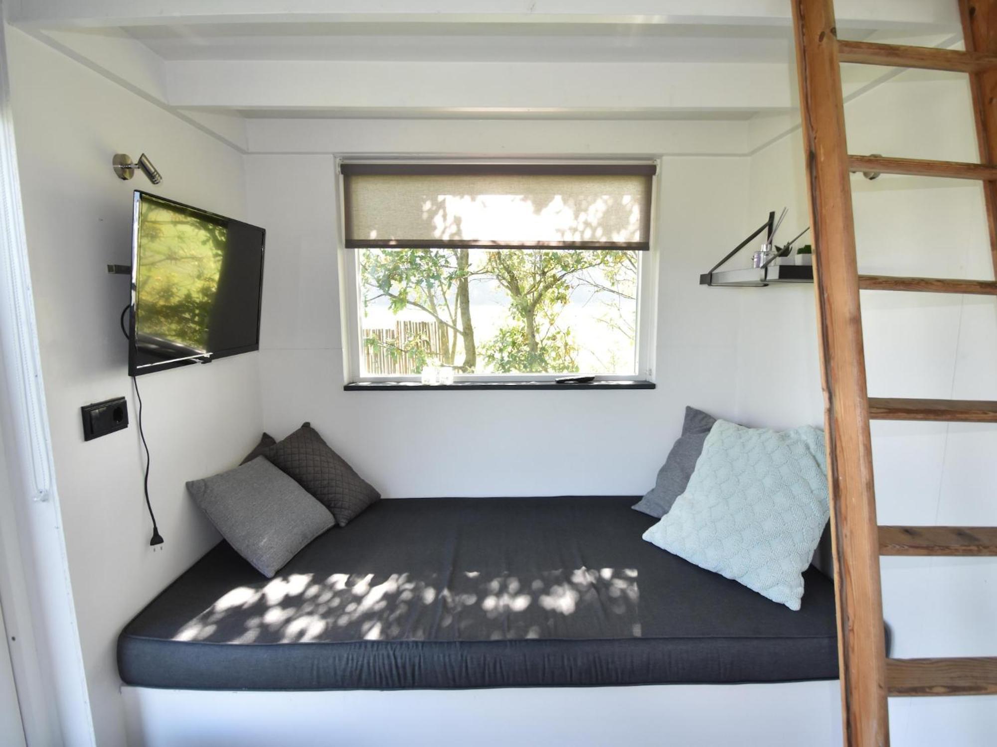 Holiday Home In Burgerbrug Near The Beach エクステリア 写真